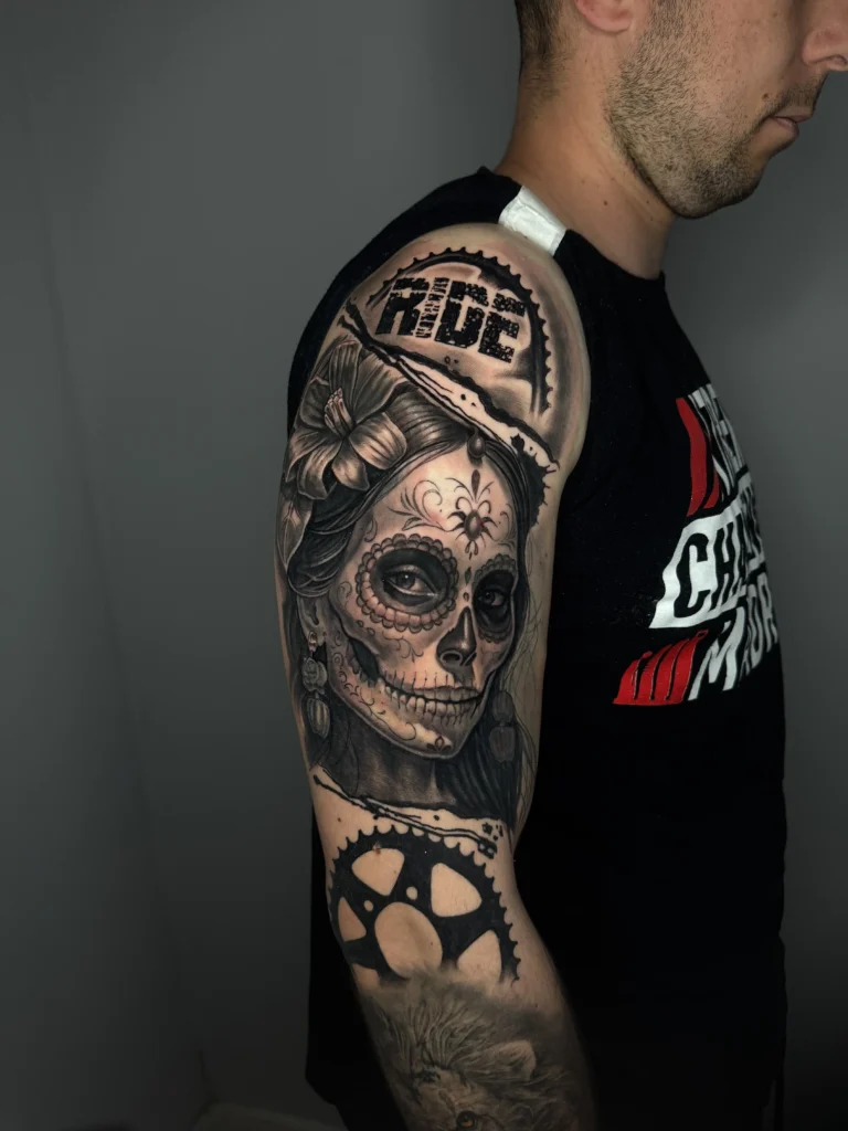 Tataujes realistas en Madrid