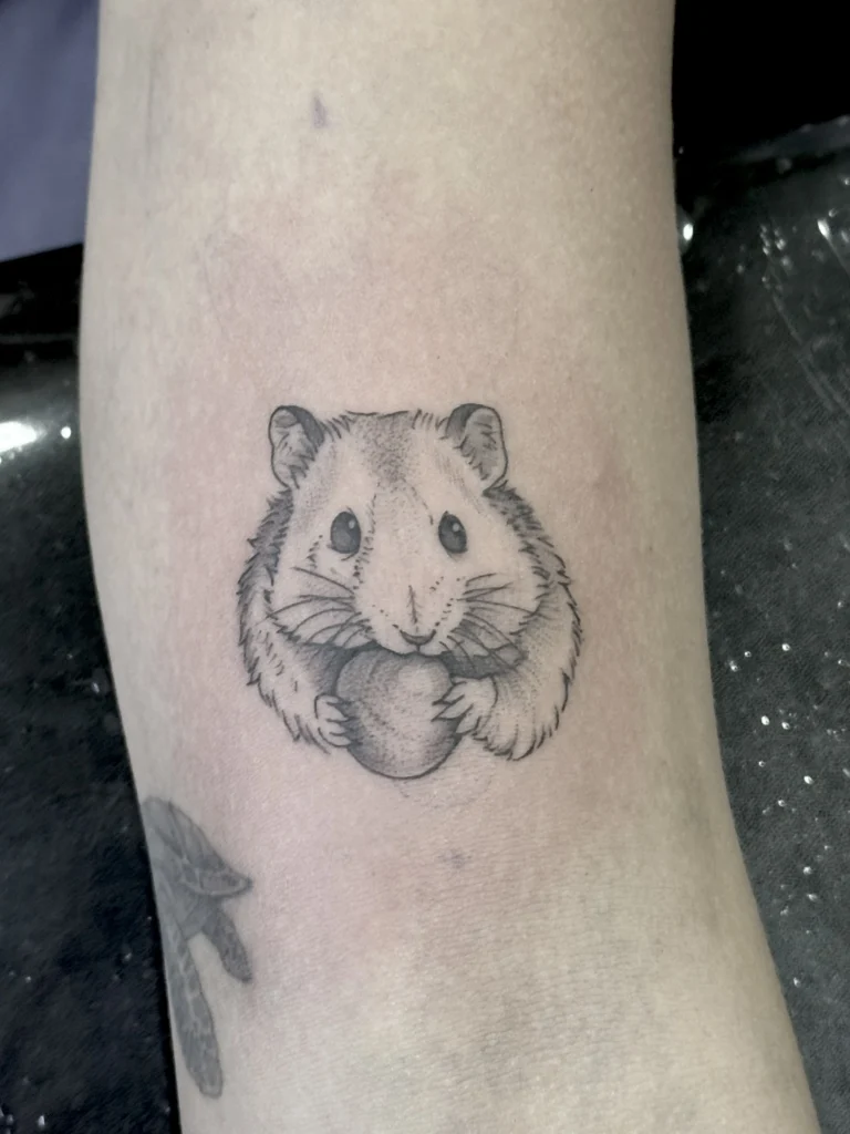 Tatuajes línea fina Madrid