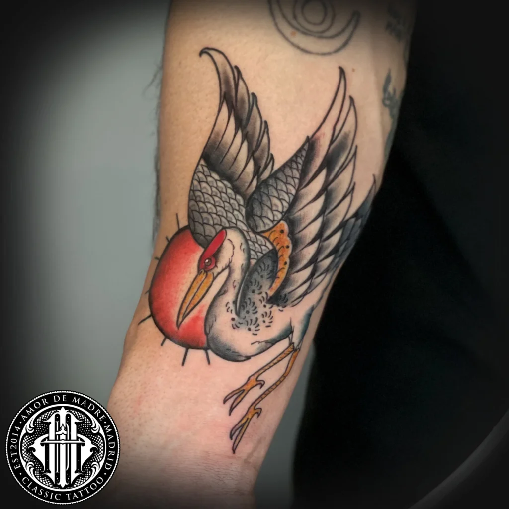 tatuaje tradicional grulla